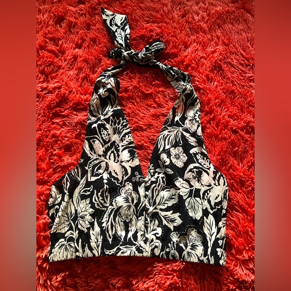 Bundle of Zara Halter/Crocheted Tops - Picture 5 of 5